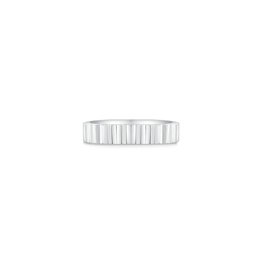 Fluted Plain Ring WG (Front) - Eclat by Oui