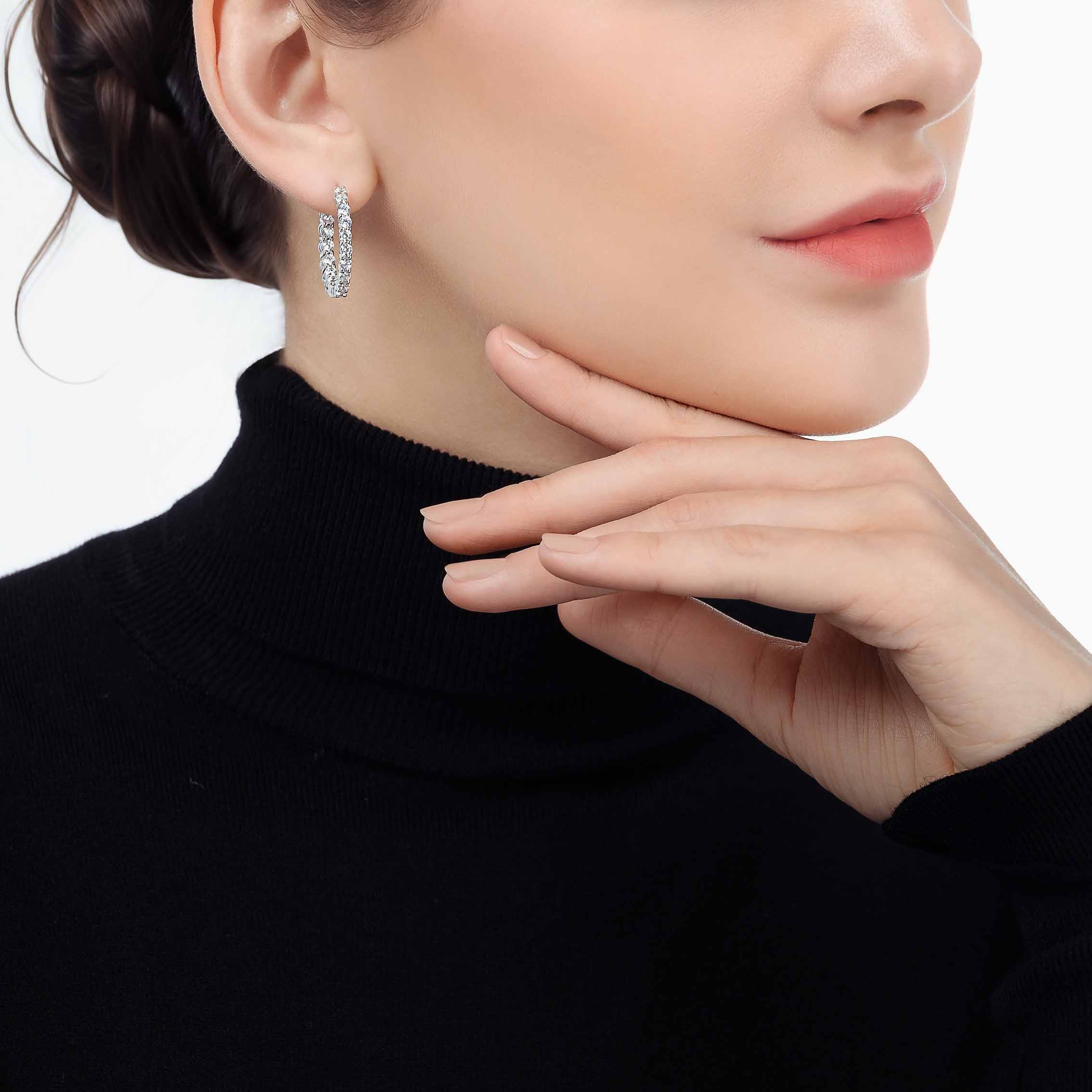 Gold sleeper hot sale earrings chemist